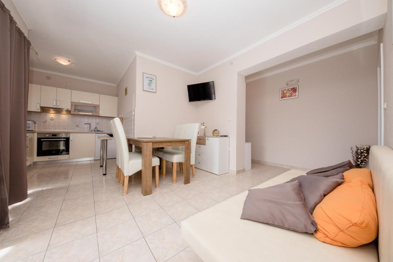 Apartmani Ana & Milo Lopar Buitenkant foto