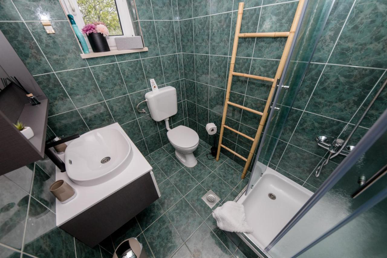 Apartmani Ana & Milo Lopar Buitenkant foto