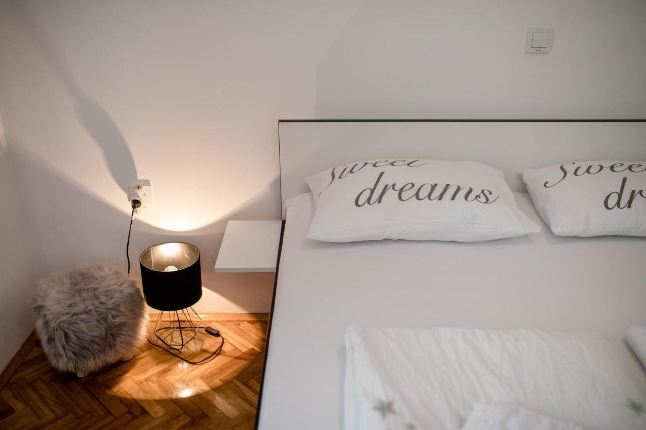 Apartmani Ana & Milo Lopar Buitenkant foto