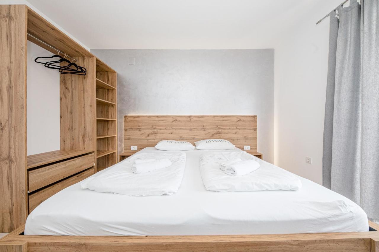 Apartmani Ana & Milo Lopar Buitenkant foto
