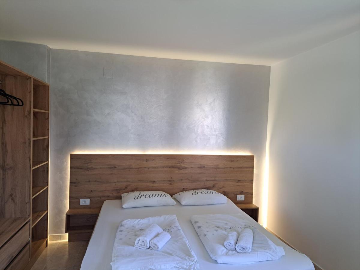 Apartmani Ana & Milo Lopar Buitenkant foto